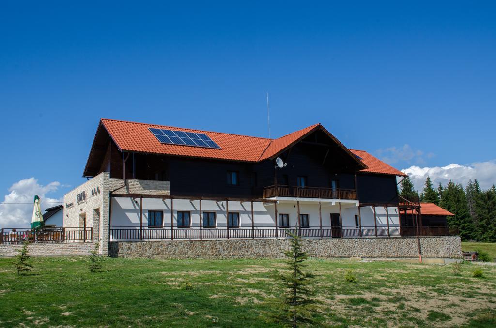 Pensiunea Agroturistica Eden Piatra Fantanele Esterno foto